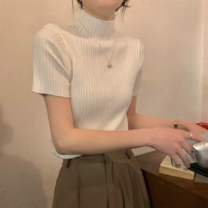 韩系半高领短袖女夏又甜又辣别致上衣坑条设计感针织打底正肩T恤