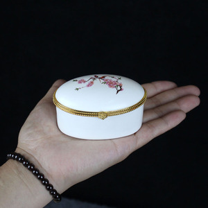 美妆瓷盒粉底粉饼盒项链首饰品收纳罐子贝壳式蛋形古典口红胭脂盒