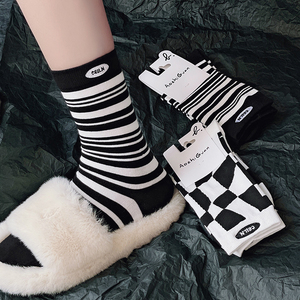 黑白条纹袜ins潮中筒配小白鞋运动网红款薄款春秋纯棉袜子女秋