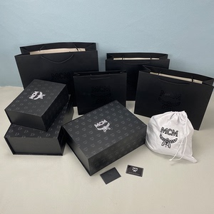 专柜原版mcm包包盒包装衣服盒mcm礼品袋纸袋手提袋包包礼品盒子