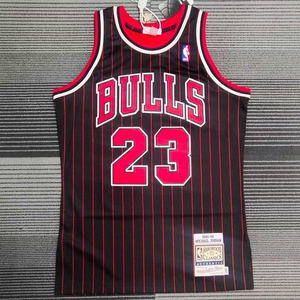 mn网眼刺绣公牛队乔丹球衣23号正复古nba黑色条纹