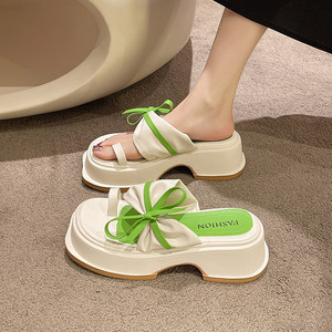 0033人付款天猫思加图2022夏季新款雪芙鞋人字拖坡跟厚底仙女风外穿