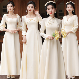 中式伴娘服2024新款冬季香槟色缎面姐妹团礼服裙女秋冬长袖高级感