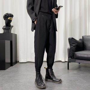 西裤配马丁靴男秋冬dk制服英伦学院风束脚垂坠感禁欲系休闲西装裤