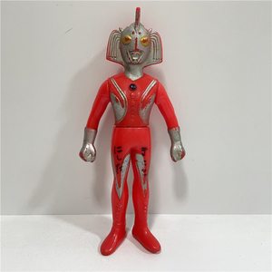 现货日本制12cm万代奥特曼奥特曼之母超人妈妈软胶可动人偶摆件