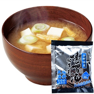 日本味噌 即食味噌汤料 大酱汤即食味噌汤料裙带菜油豆腐