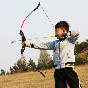 郑州射艺联盟淘宝弓箭儿童户外玩具射箭射击亲子游戏套装吸盘玻纤箭