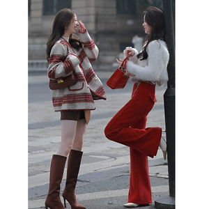 欧货2023早春新款兔年本命年大红色丝绒直筒微喇叭开叉阔腿裤子女