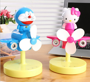 创意usb办公家用车载桌面 迷你哆啦a梦 飞机猫加湿器风扇喷水喷雾