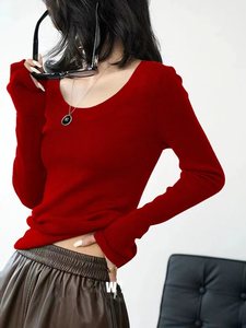 过年红色针织打底衫女秋冬季高级感锁骨修身内搭毛衣洋气U领上衣
