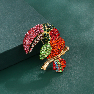 欧美新款彩色鹦鹉胸针镶满钻时尚高档动物胸花大嘴鸟个性创意配饰