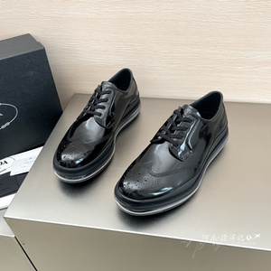 Prada/普拉达新款男士商务休闲皮鞋字母布洛克雕花正装系带气垫鞋