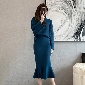 针织连衣裙女秋冬名媛职业气质毛衣搭配裙两件套鱼尾裙小香风套装