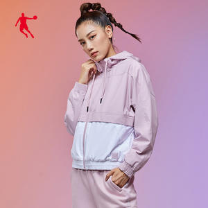 乔丹女装梭织风衣女2020秋冬季新款连帽运动服休闲外套夹克上衣