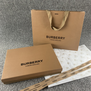 burberry博柏利巴宝莉围巾盒子披肩纸盒衬衫礼盒礼品袋围巾盒包装61人
