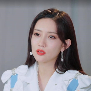 女儿们的恋爱5孟子义同款镶钻蝴蝶耳环个性少女耳坠新款潮耳饰