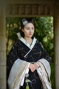 电影画皮 小唯 黑色汉服 影人时尚 影视古装剧服影楼主题服装刺绣