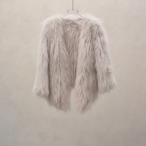 飘逸仙女款 轻盈 白貉子毛手工编织皮草外套女装 前长后短皮草冬