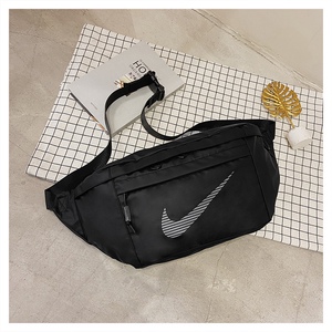 王一博同款斜挎包单肩包耶啵同款大黑包反光3m斜挎运动包休闲腰包