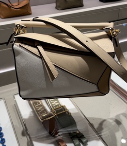loewe puzzle罗意威几何包冬季拼色小号24cm 专柜代购不退不换