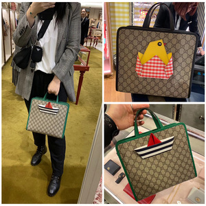 gucci/古奇2020年早春儿童包奇趣小鸡立体贴花帆布购物手提包