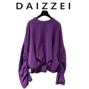 DAIZZEI~202春季新款高品质设计感紫色圆领褶皱长袖卫衣女上衣潮