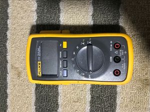 美版陶瓷阻排二手福禄克fluke111数字万用表 精准数显表