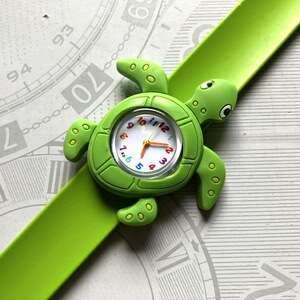 抖音绿水乌龟卡通拍拍表鳄鱼恐龙鸭子男电子表儿童幼儿啪啪圈手表