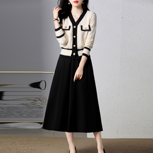 小香风针织两件套连衣裙女春秋装2022年新款气质时尚秋季套装裙子