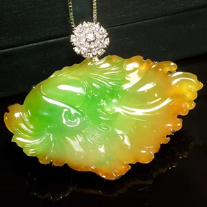 小夏珠宝缅甸天然a货高冰种黄加绿斗鱼18k金简约镶嵌翡翠新品吊坠