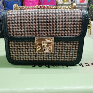 百丽姿新款女士链条女包夏季链条女包时尚翻盖链条女包