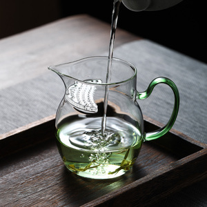 家用月牙过滤一体分茶器大容量带滤网绿茶泡茶加厚耐热玻璃公道杯