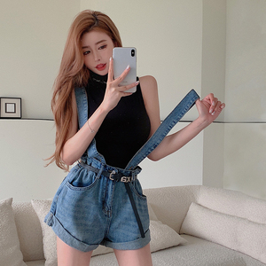 牛仔背带短裤女夏季阔腿裤高腰宽松薄款卷边辣妹热裤超短复古浅色