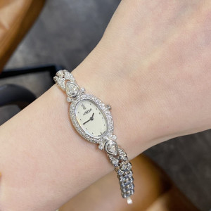 4/19平和堂pt950手表  49.8g 16.5cm