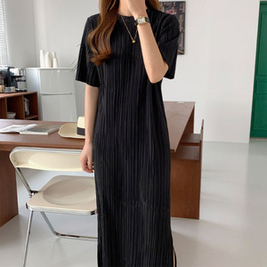 韩国chic2024夏季新款修身显瘦法式复古长裙纯色气质褶皱连衣裙女