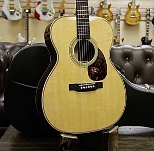 马丁吉他d28e