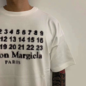 maison margiela mm6 马吉拉 模糊像素数字日历印花宽松短袖t恤潮