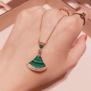 扇子项链宝格丽