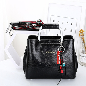 百姿兰女包新款2019时尚百搭油蜡皮斜挎包女士大气手提单肩女士包