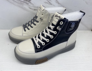 飞鸵小白鞋女2023年秋冬季新款百搭休闲运动女鞋网面透气厚底板鞋