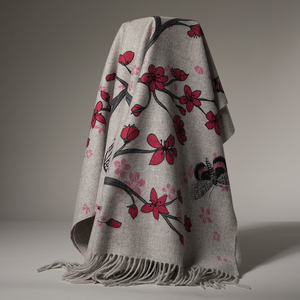 意大利客户定制 重磅双面纯山羊绒披肩女式秋冬厚款高端樱花围巾