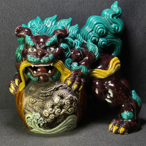 日本九谷烧名家糠川清章交趾釉大尺寸狮子少见球是龙浮雕客厅摆件