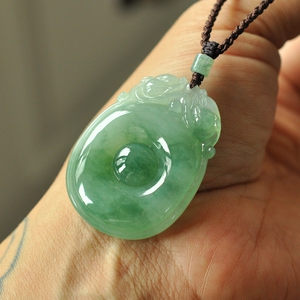 k139老坑冰润飘绿厚装仿古双龙福贝如意天然缅甸a货翡翠吊坠挂件