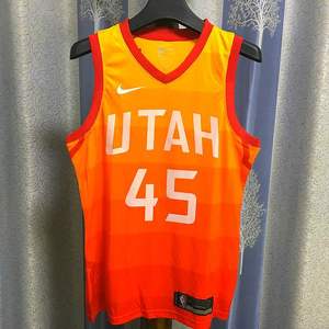 耐克nba定制篮球服 爵士队45号 米切尔球衣 男子背心城市限定版sw