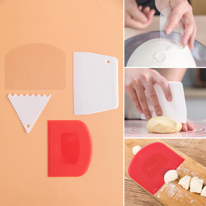 美涤切面刀烘焙模具 蛋糕馒头凉粉奶油塑料梯形刮板揉面器具