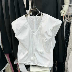 十三行夏季韩系时尚设计感气质v领亮片背心衬衣百搭无袖洋气上衣