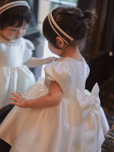 小女孩宴会款白色蓬蓬裙裙洋气花童婚礼小童生日女一周岁礼服公主
