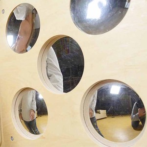 墙面游戏-哈哈镜幼儿早教园儿童凹凸镜科学探索观察玩具