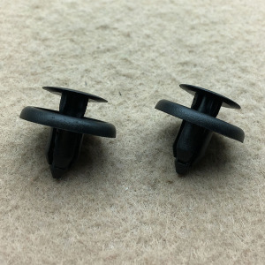 适用丰田逸致卡罗拉兰德酷路泽奕泽亚洲龙皇冠挡泥板内衬卡扣卡子