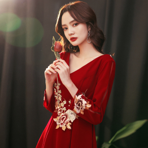 长袖敬酒服新娘2020新款冬季v领红色结婚衣服回门订婚礼服女长款